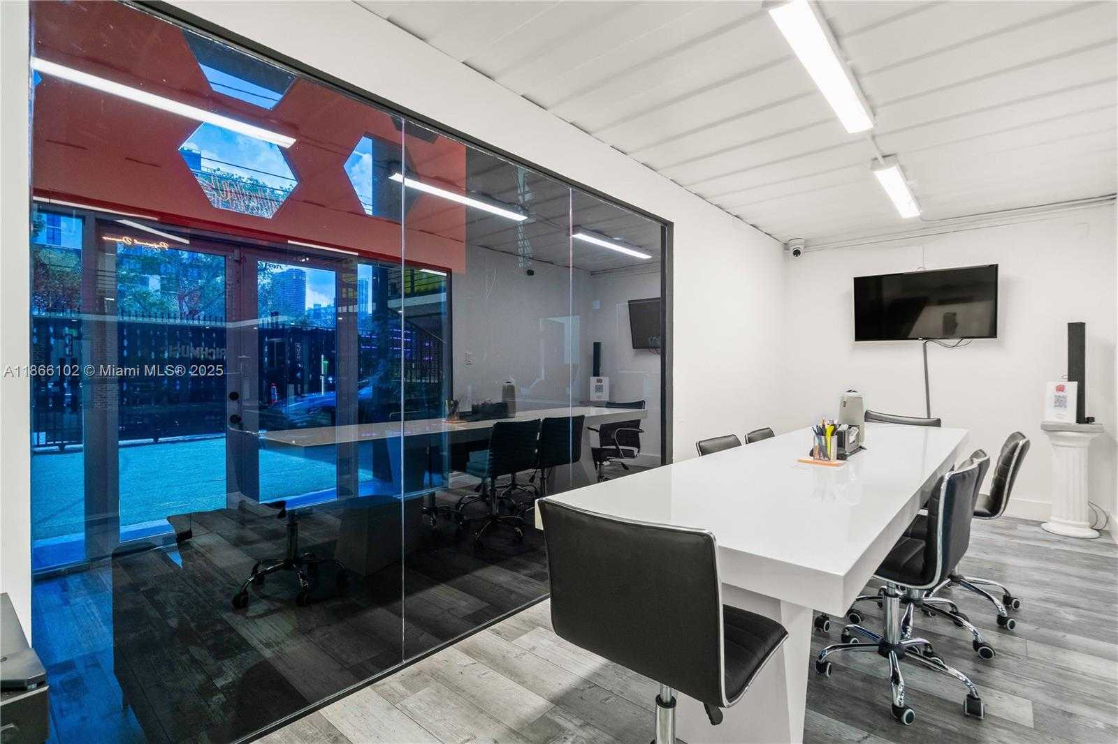 Small Image of 2048 NORTH WEST MIAMI CT, Miami Number 6