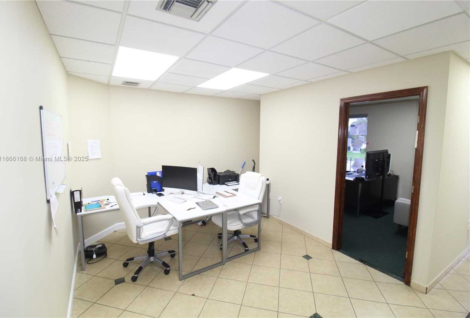 Small Image of 616 ATLANTIC SHORES BLVD #204D, Hallandale Beach Number 4