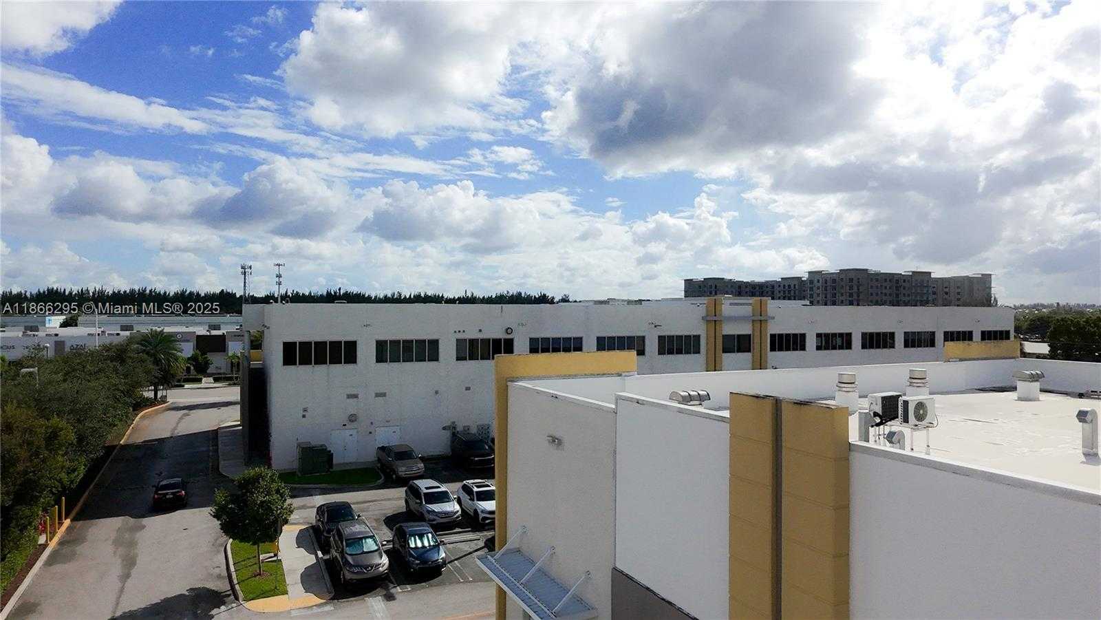 Small Image of 10889 NORTH WEST 17TH ST #150, Sweetwater Number 51