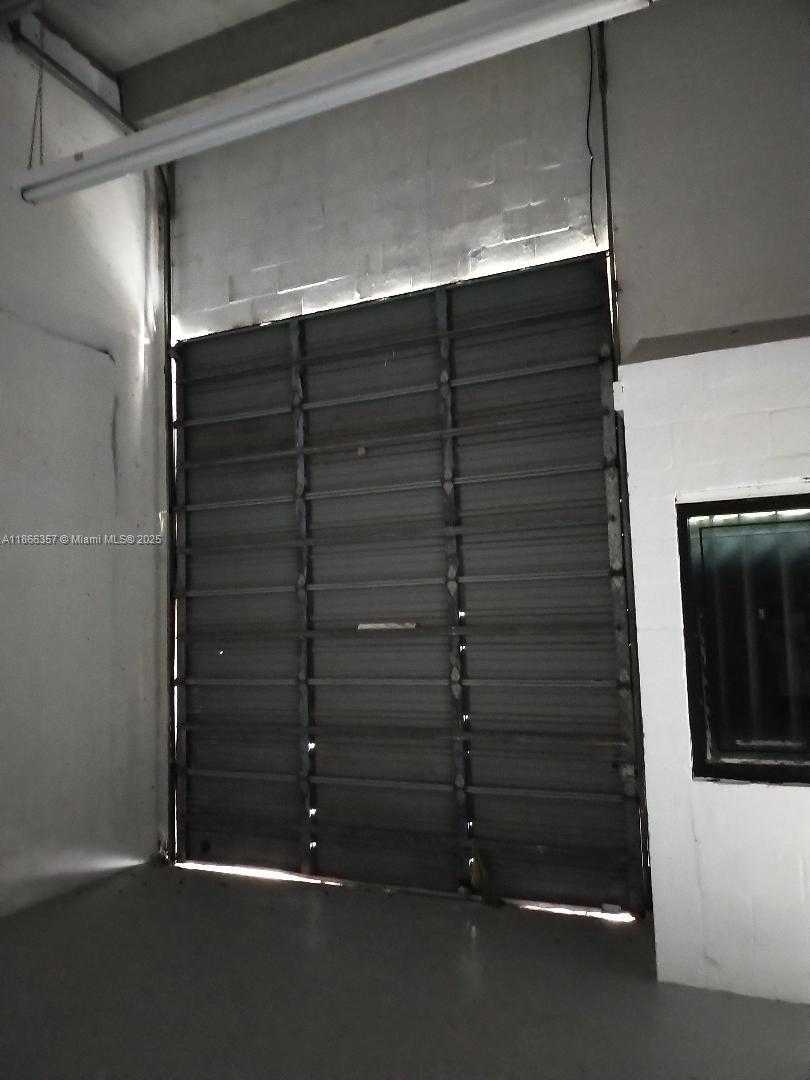Small Image of 12151 SOUTH WEST 131ST AVE, Miami Number 11