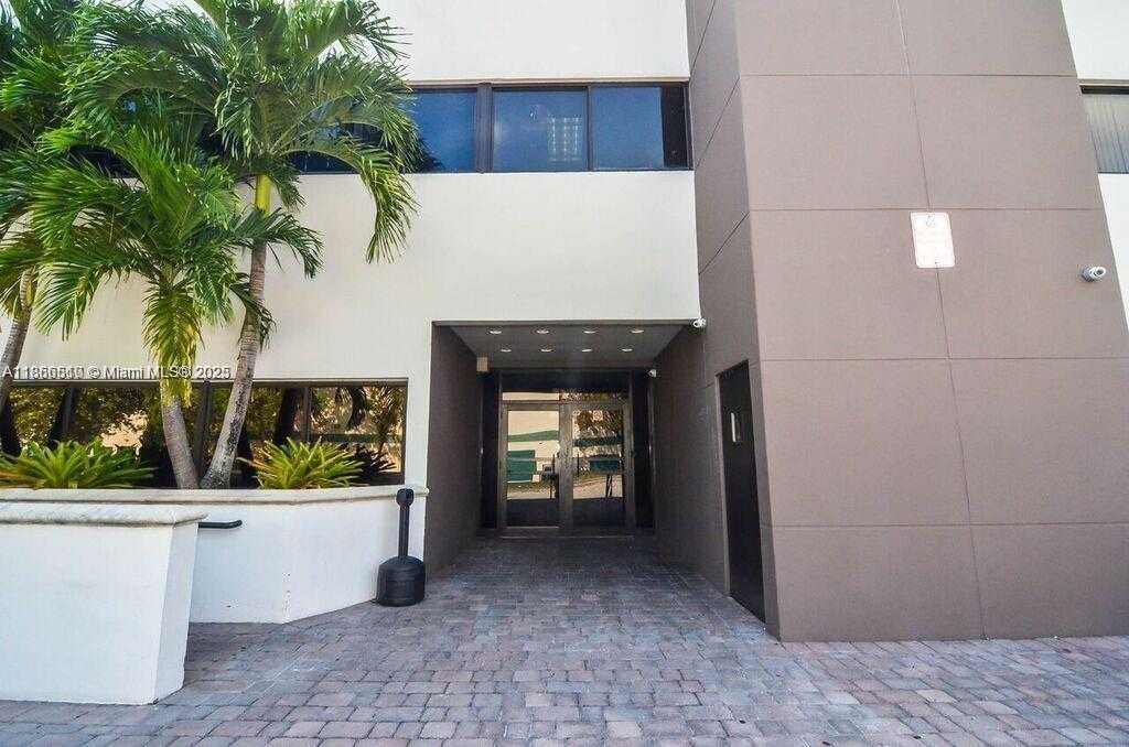Small Image of 5600 SOUTH WEST 135TH AVE #206, Miami Number 10