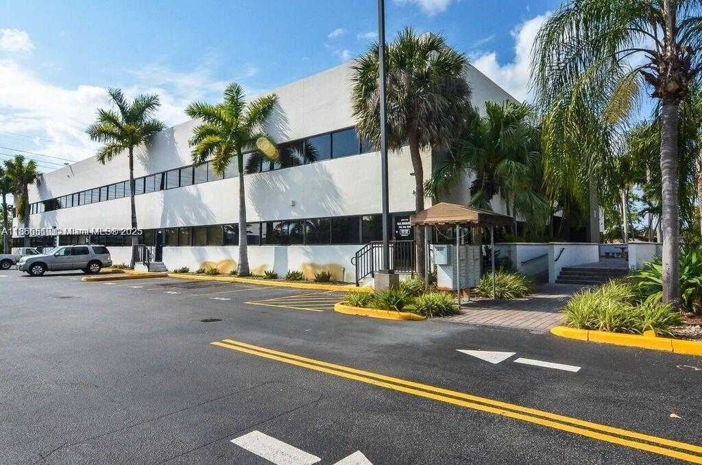 Small Image of 5600 SOUTH WEST 135TH AVE #206, Miami Number 9