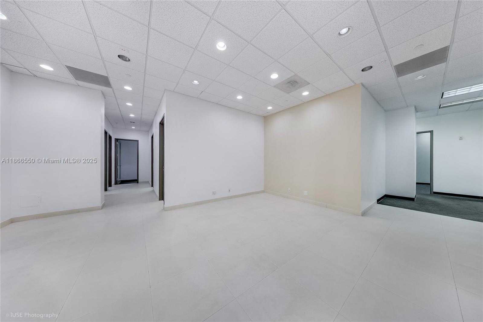 Small Image of 135 SAN LORENZO AVE #150, Coral Gables Number 10