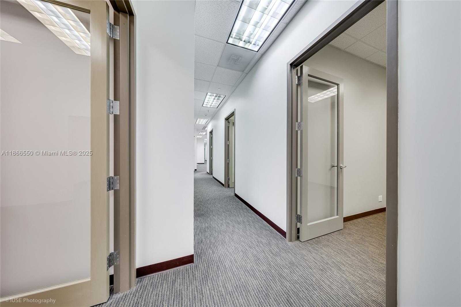 Small Image of 135 SAN LORENZO AVE #150, Coral Gables Number 18
