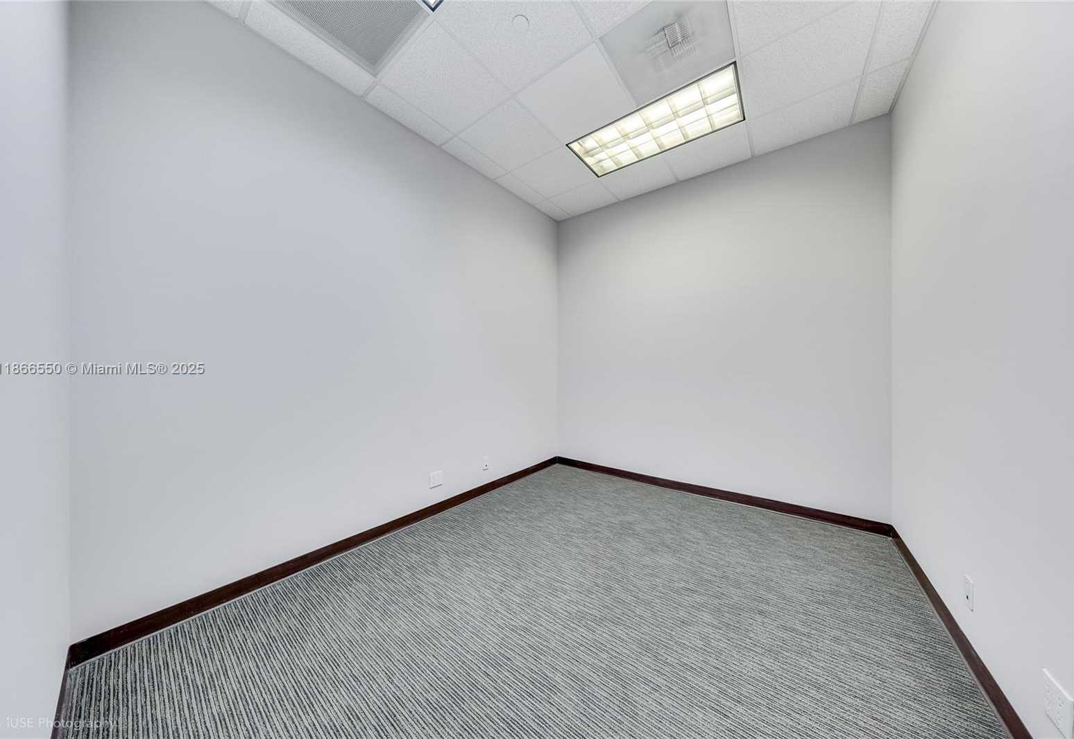 Small Image of 135 SAN LORENZO AVE #150, Coral Gables Number 20