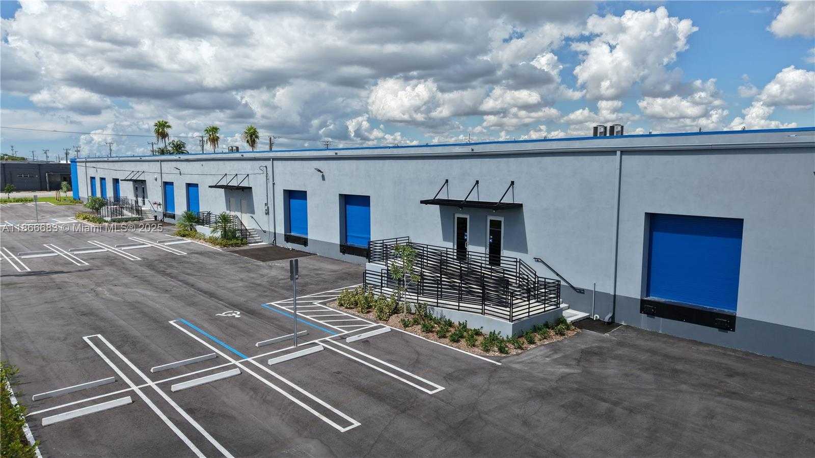 Small Image of Miami Number 11