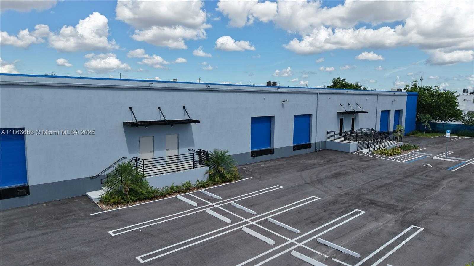 Small Image of Miami Number 12