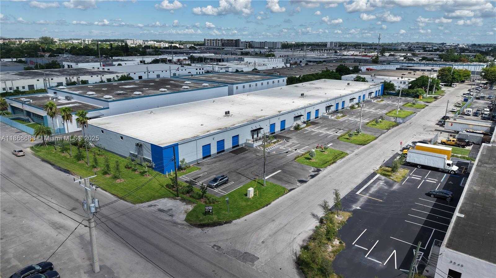 Small Image of Miami Number 3