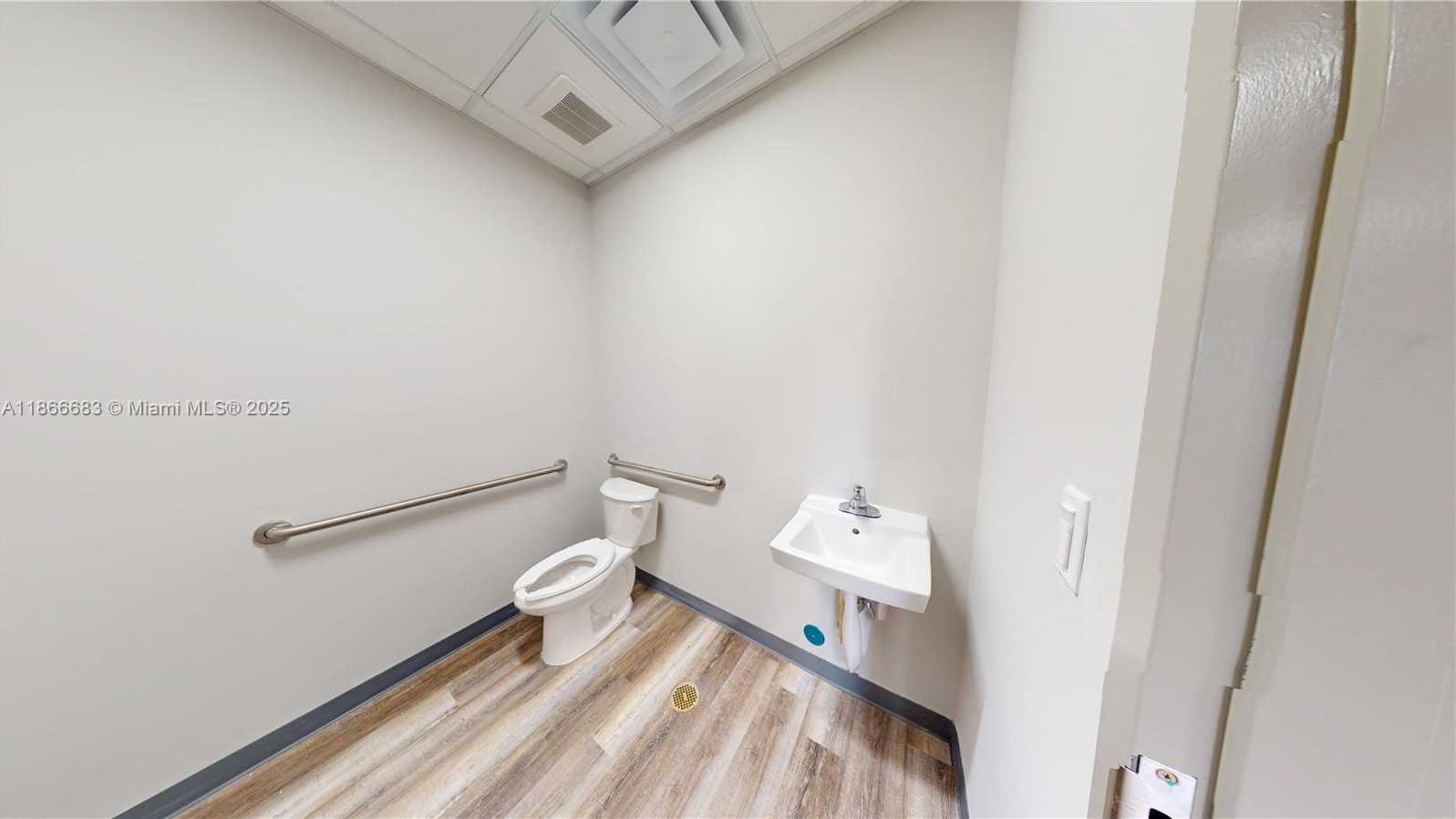Small Image of Miami Number 35