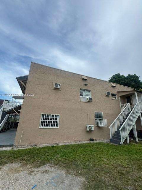 Small Image of 2844 NORTH WEST 22ND CT, Miami Number 23