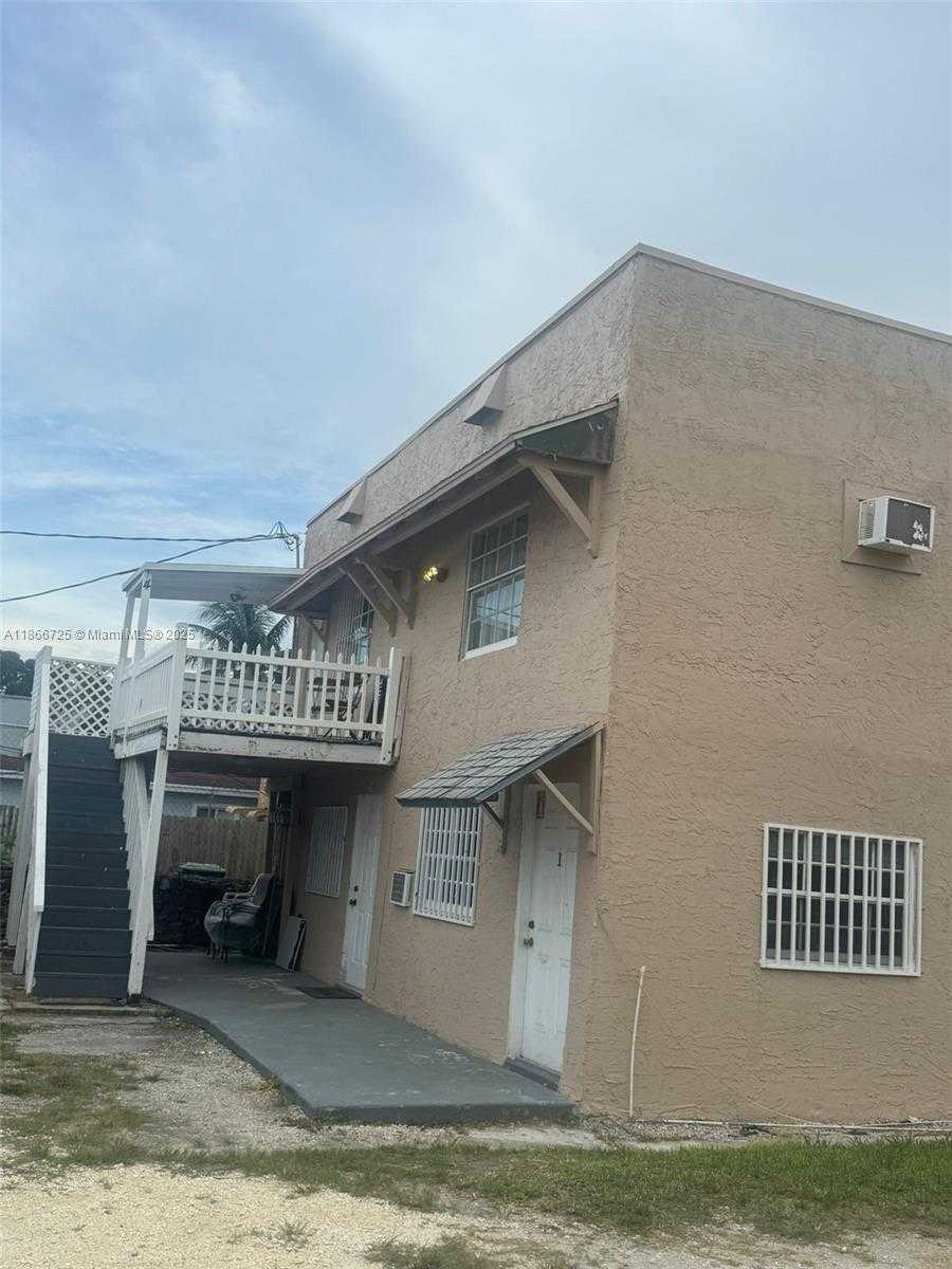 Small Image of 2844 NORTH WEST 22ND CT, Miami Number 6