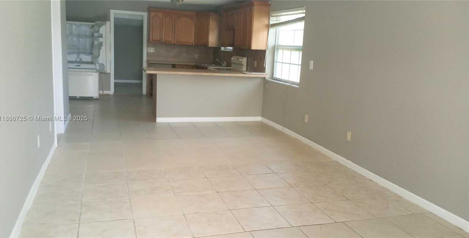 Small Image of 2844 NORTH WEST 22ND CT, Miami Number 8