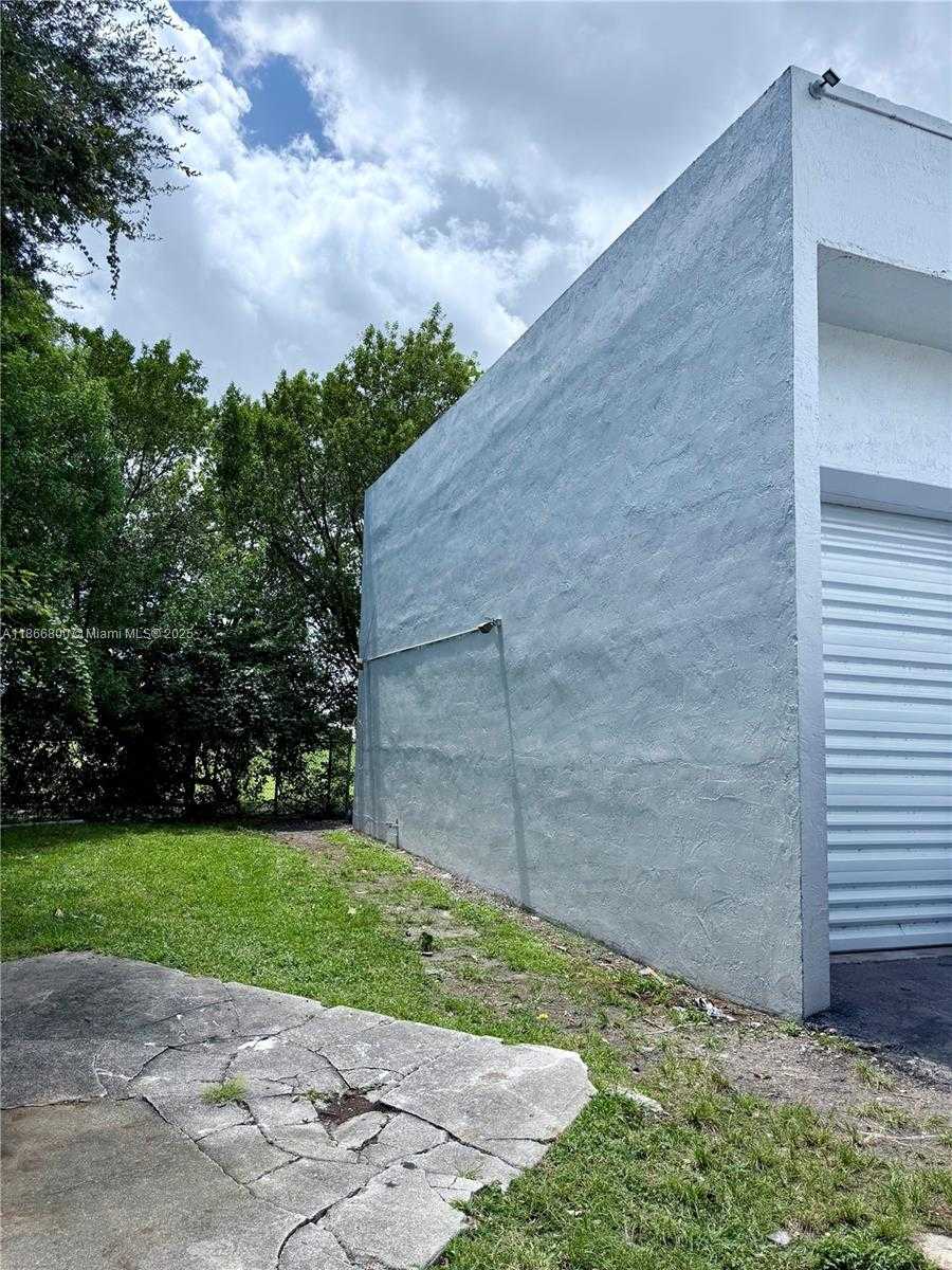 Small Image of 13390 SOUTH WEST 131ST ST #127, Miami Number 3