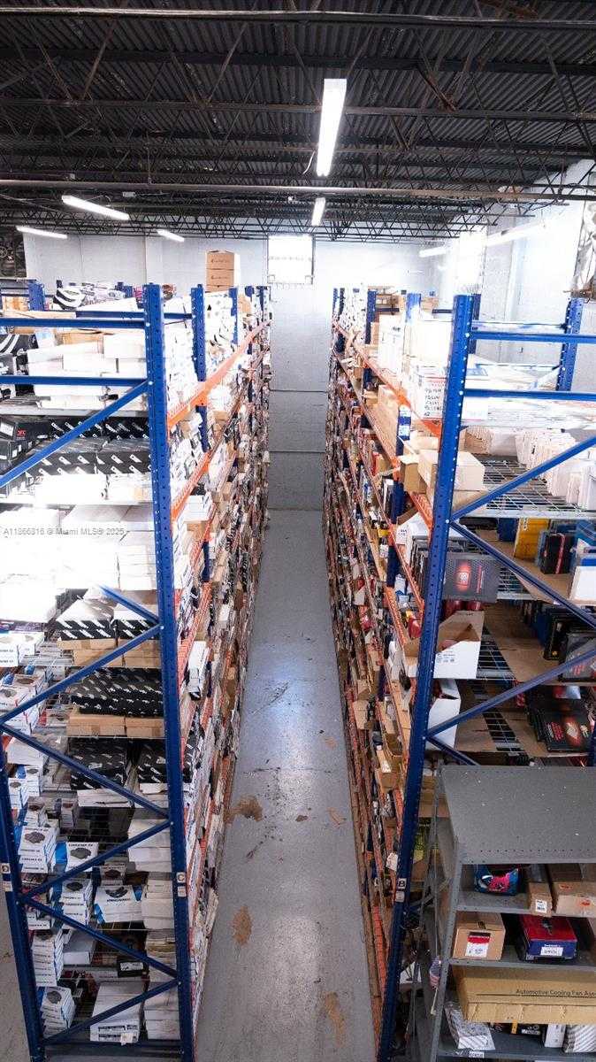 Small Image of 4805 EAST 10TH AVE, Hialeah Number 11