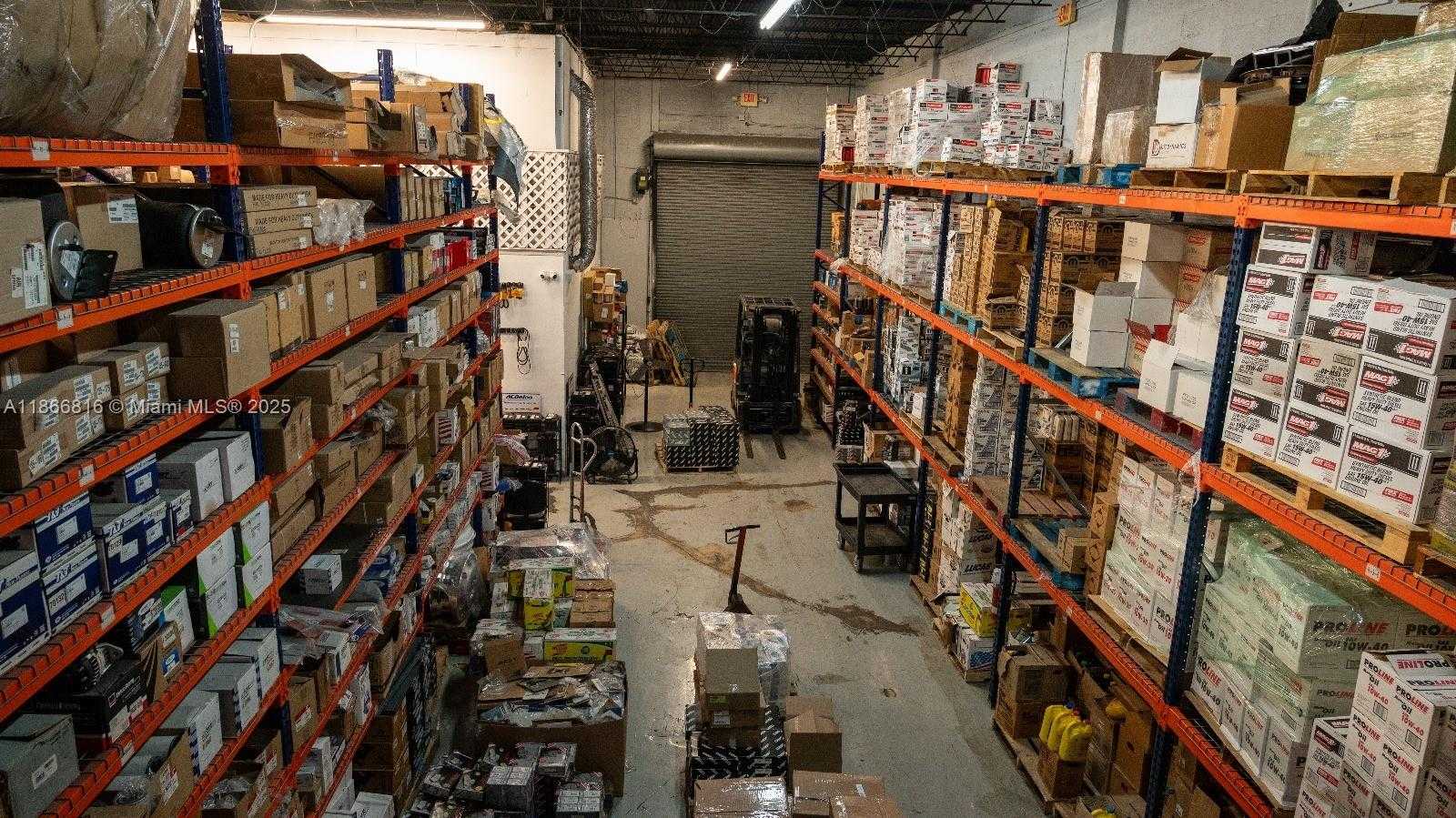 Small Image of 4805 EAST 10TH AVE, Hialeah Number 22