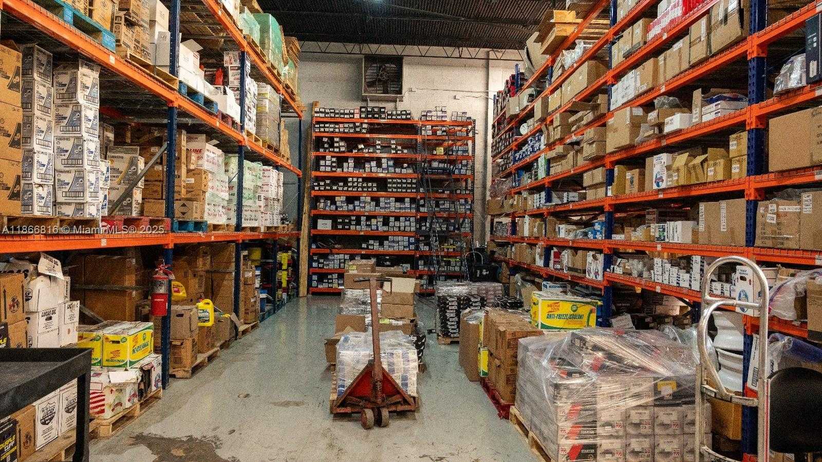 Small Image of 4805 EAST 10TH AVE, Hialeah Number 23