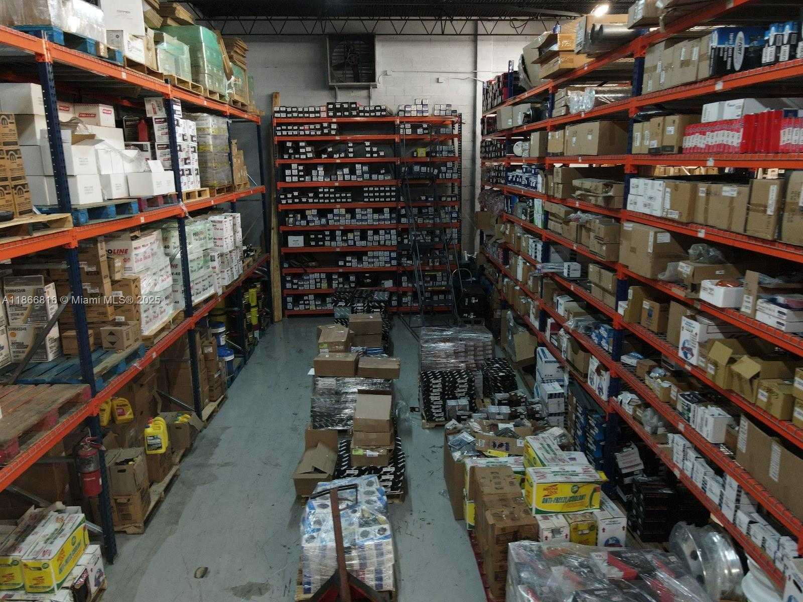 Small Image of 4805 EAST 10TH AVE, Hialeah Number 26