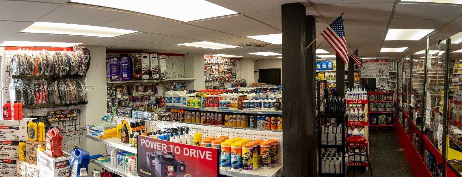 Small Image of 4805 EAST 10TH AVE, Hialeah Number 35