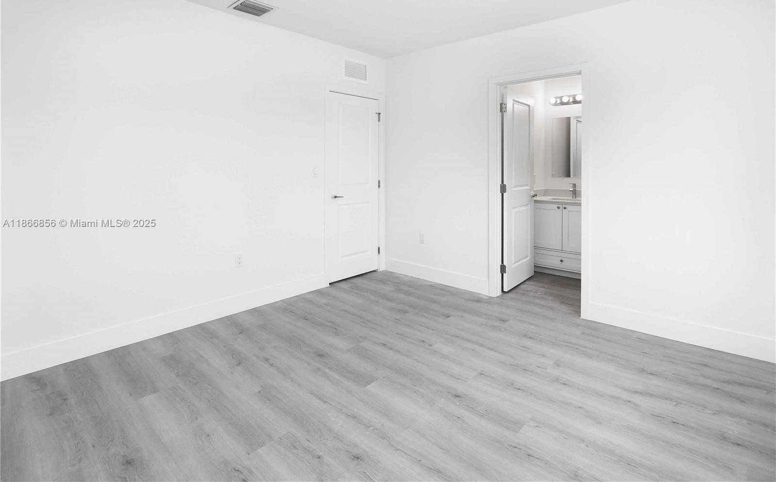 Small Image of 11286 SOUTH WEST 187TH ST, Miami Number 13