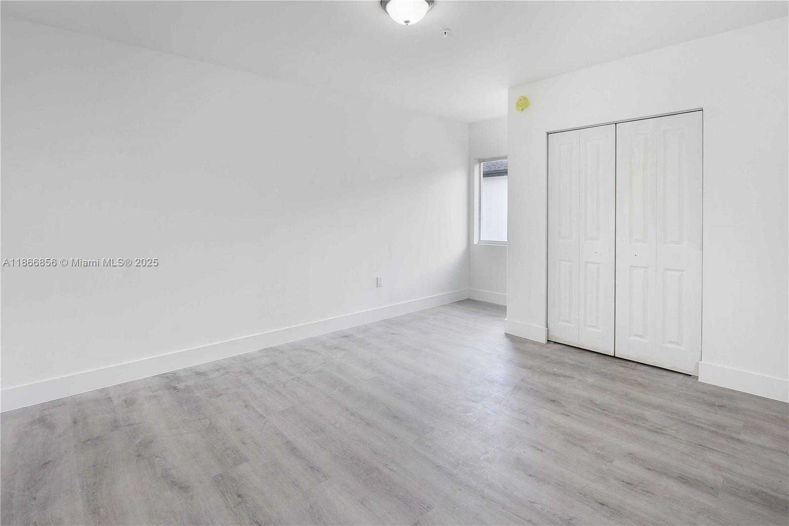 Small Image of 11286 SOUTH WEST 187TH ST, Miami Number 27