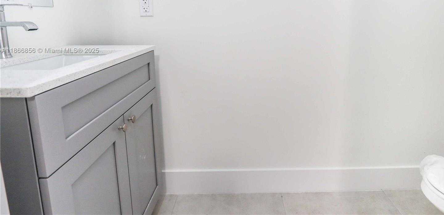 Small Image of 11286 SOUTH WEST 187TH ST, Miami Number 33