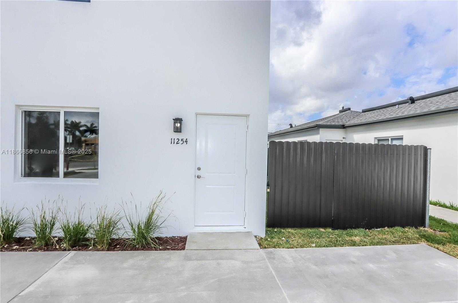 Small Image of 11286 SOUTH WEST 187TH ST, Miami Number 7