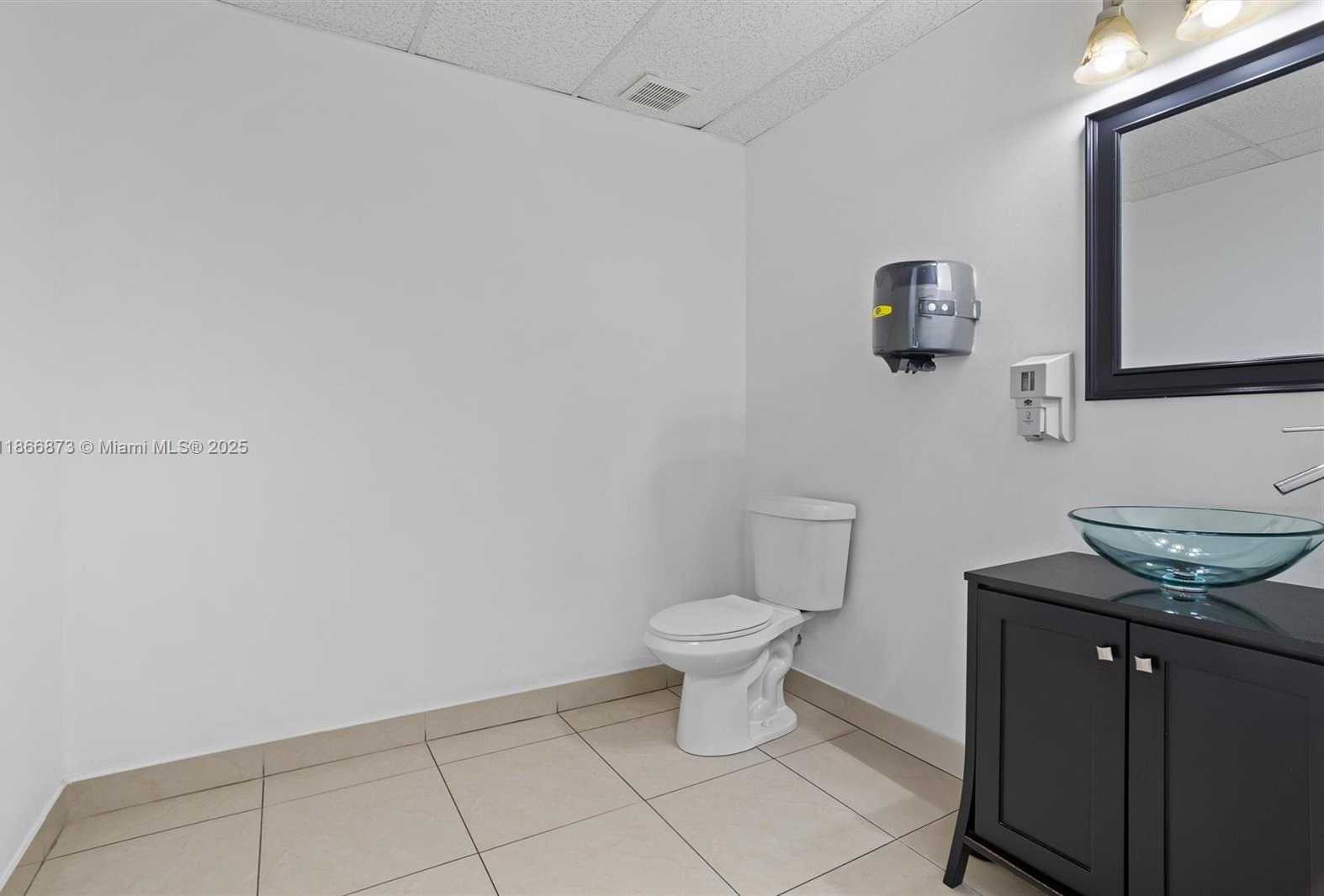 Small Image of 10840 NORTH WEST 27TH ST, Doral Number 21
