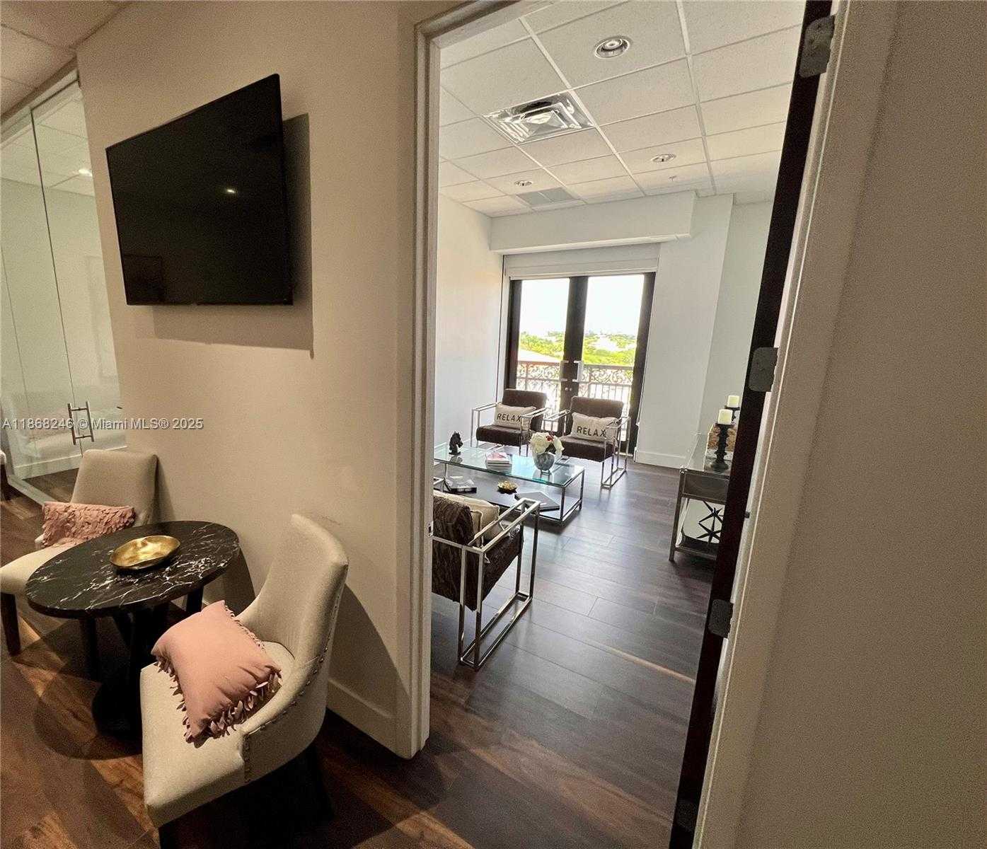 Small Image of 2020 PONCE DE LEON BLVD #907-908, Coral Gables Number 10