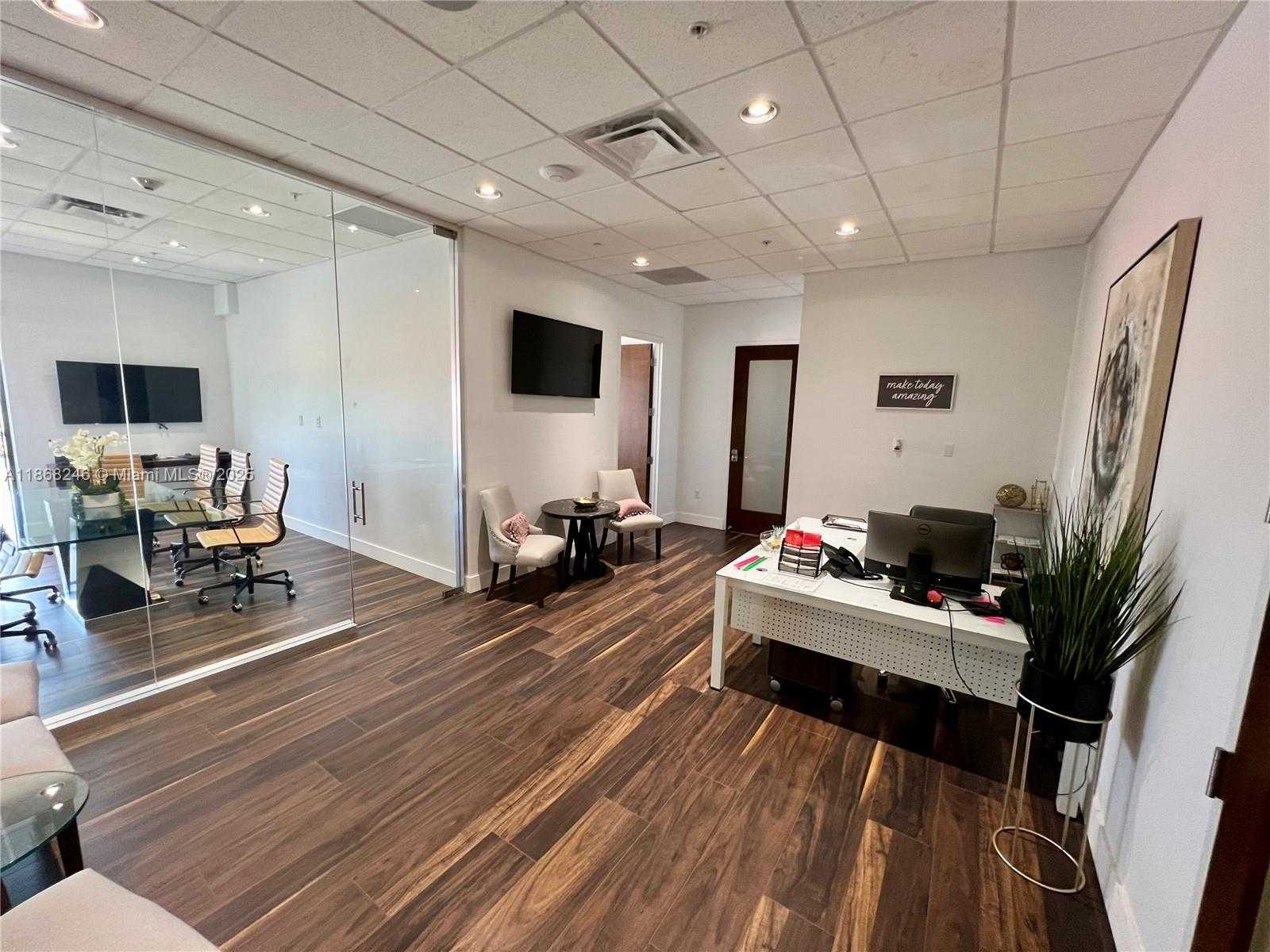 Small Image of 2020 PONCE DE LEON BLVD #907-908, Coral Gables Number 12