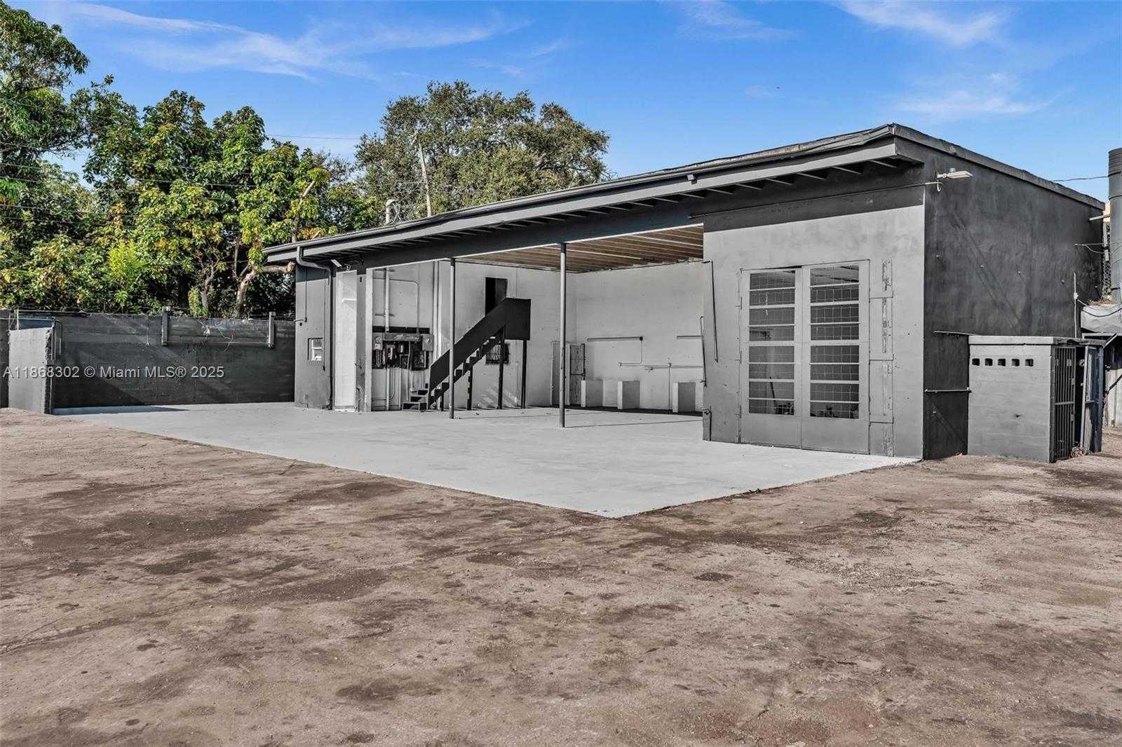 Small Image of 570 NORTH WEST 54TH ST, Miami Number 19