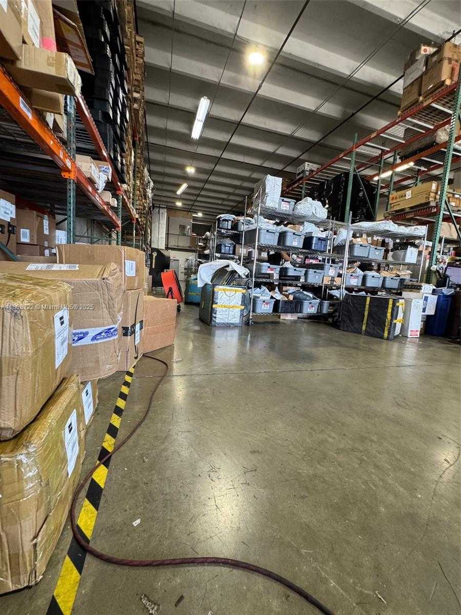 Small Image of 6306 NORTH WEST 99TH AVE, Doral Number 20