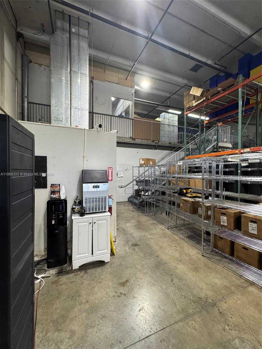 Small Image of 6306 NORTH WEST 99TH AVE, Doral Number 22