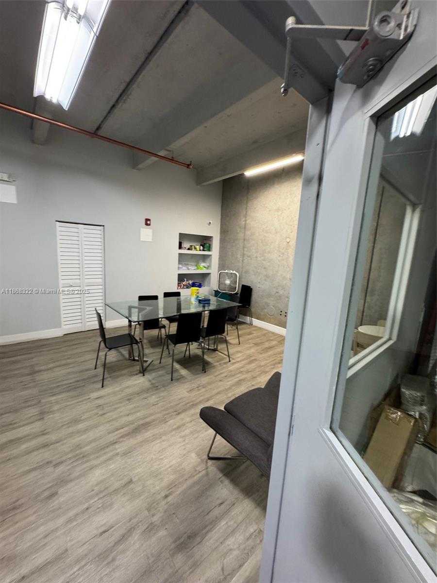 Small Image of 6306 NORTH WEST 99TH AVE, Doral Number 39