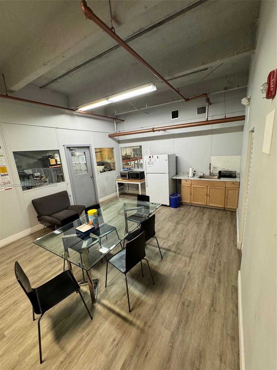 Small Image of 6306 NORTH WEST 99TH AVE, Doral Number 41