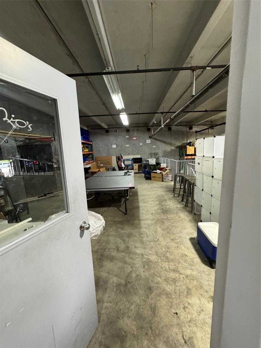 Small Image of 6306 NORTH WEST 99TH AVE, Doral Number 42