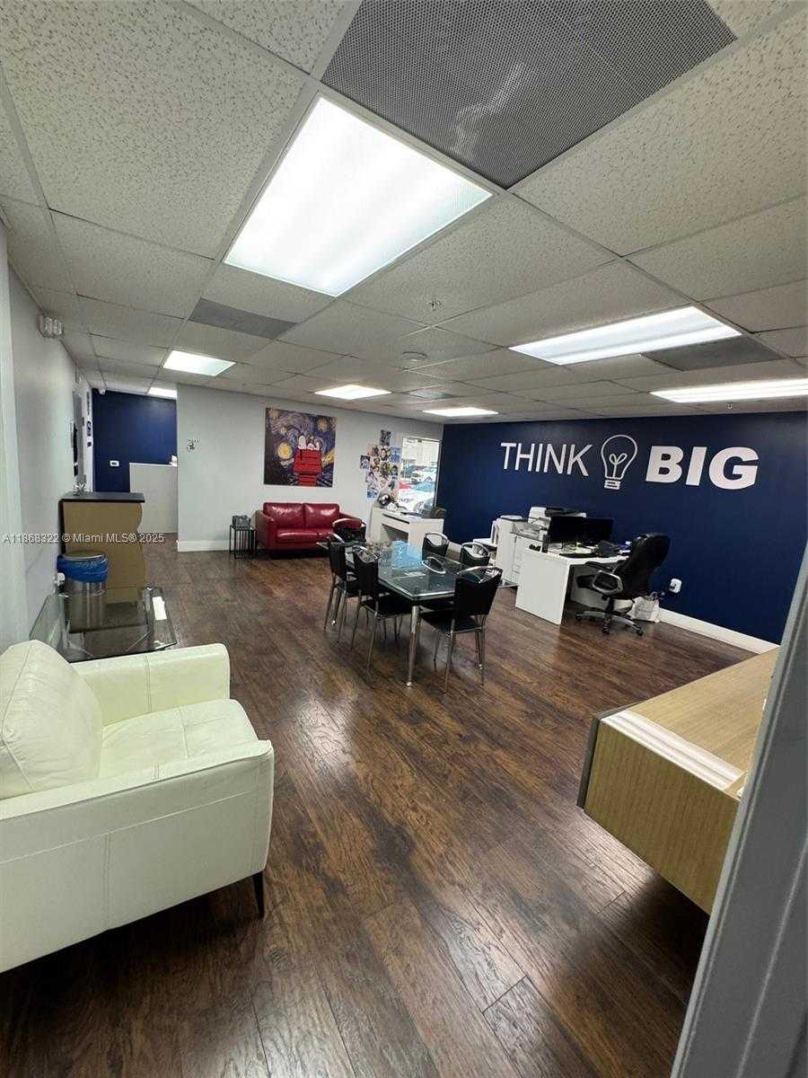 Small Image of 6306 NORTH WEST 99TH AVE, Doral Number 8