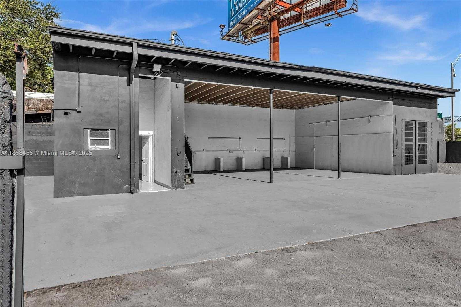 Small Image of 570 NORTH WEST 54TH ST, Miami Number 22