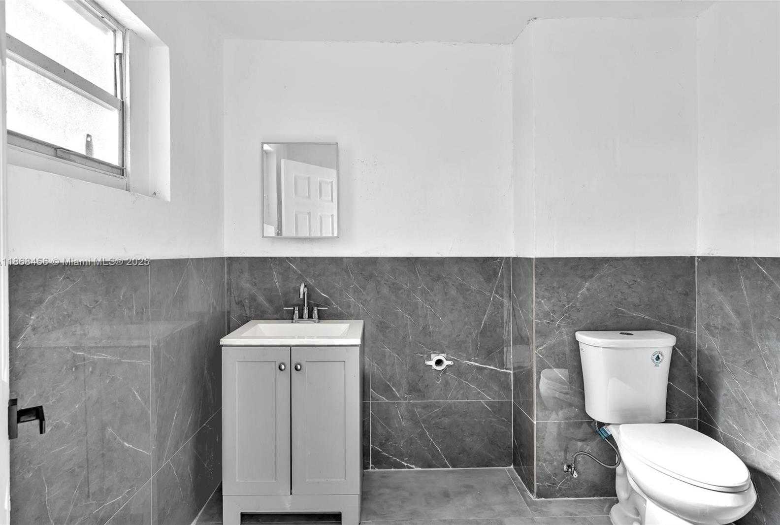 Small Image of 570 NORTH WEST 54TH ST, Miami Number 23