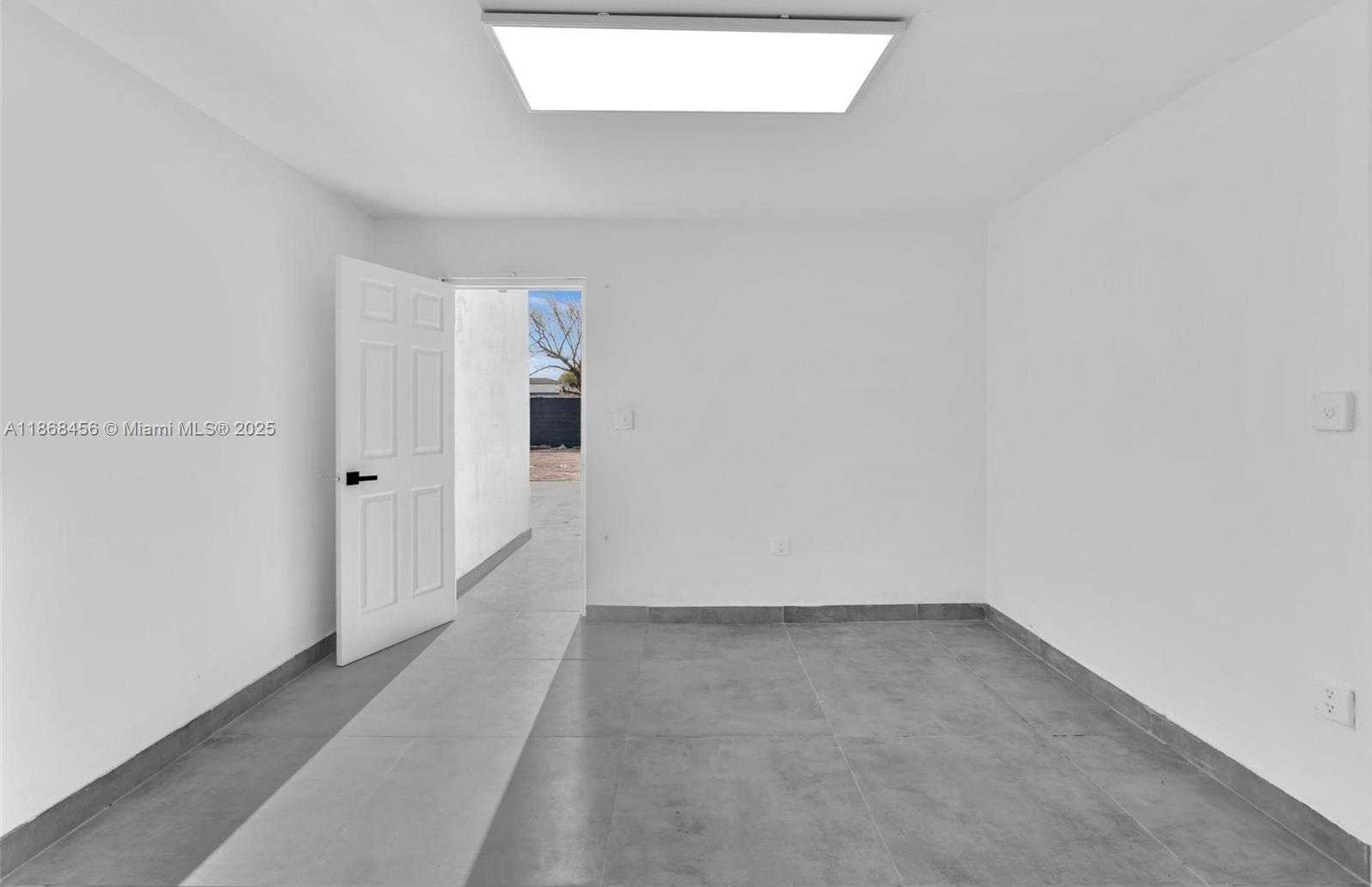 Small Image of 570 NORTH WEST 54TH ST, Miami Number 25