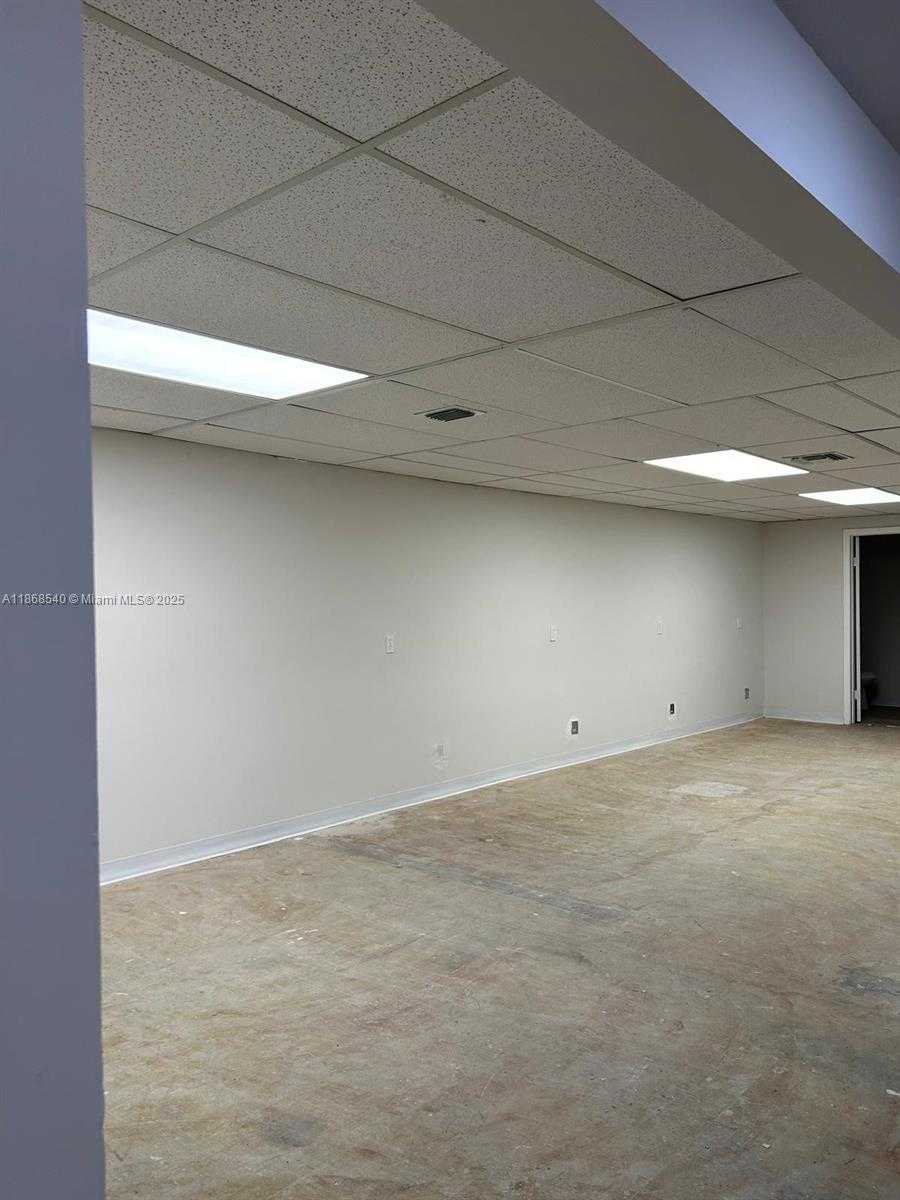 Small Image of 8418 NORTH WEST 61ST ST #5, Miami Number 10
