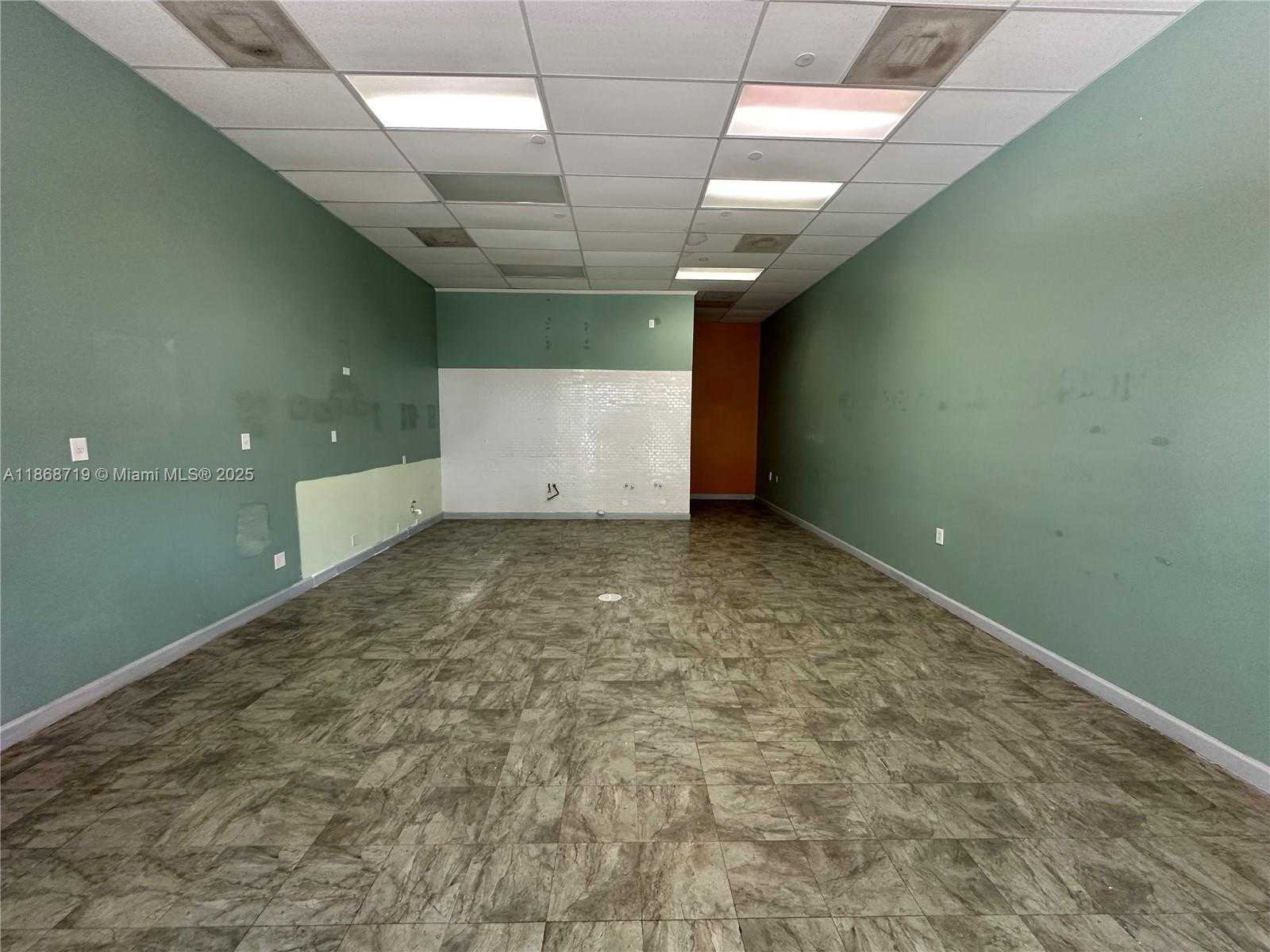 Small Image of 212 NORTH FEDERAL HWY, Dania Beach Number 3