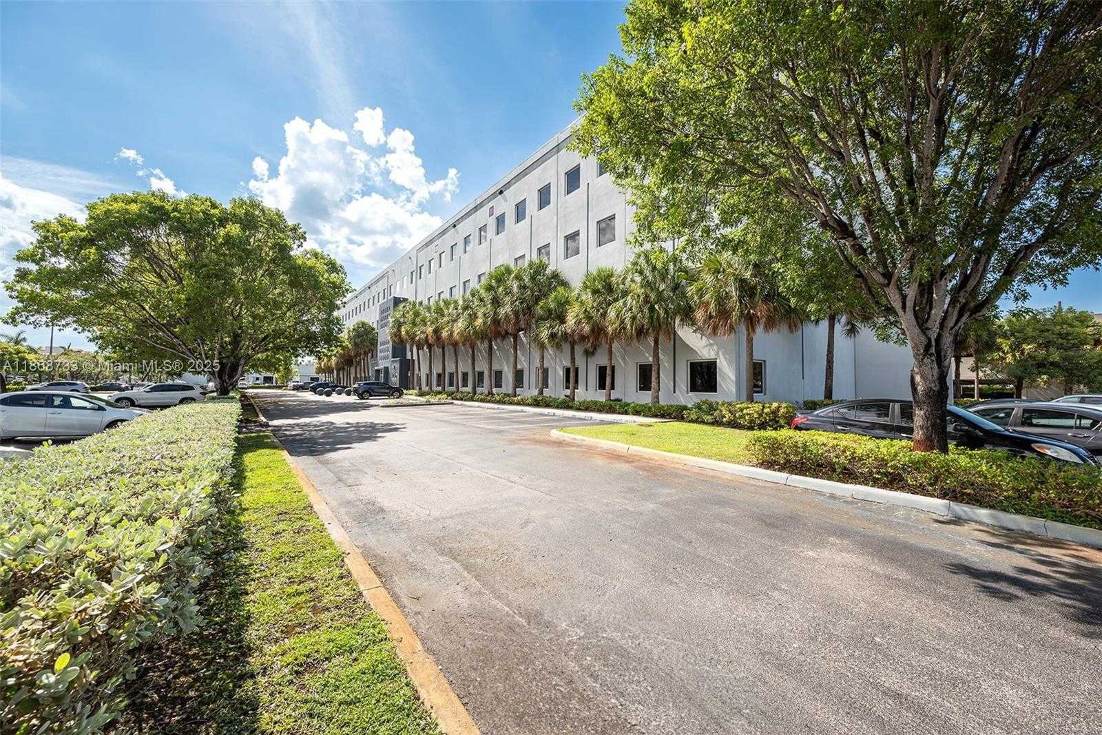 Small Image of 7791 NORTH WEST 46TH ST #427 & 428, Doral Number 4
