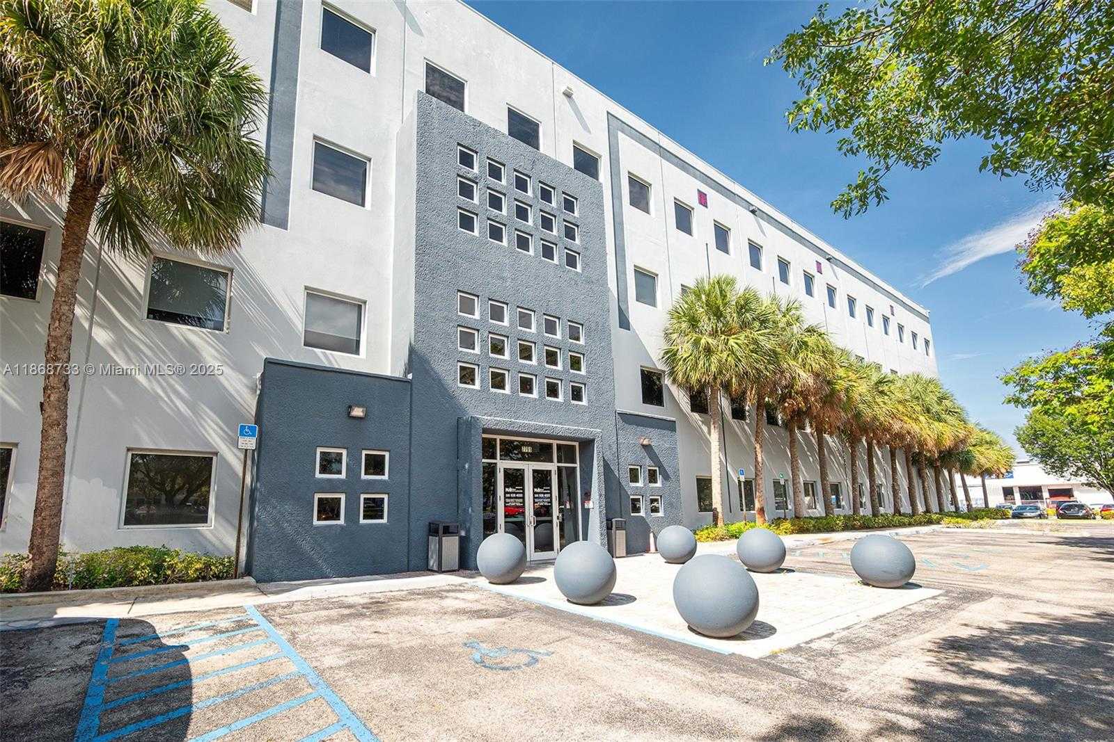 Small Image of 7791 NORTH WEST 46TH ST #427 & 428, Doral Number 5