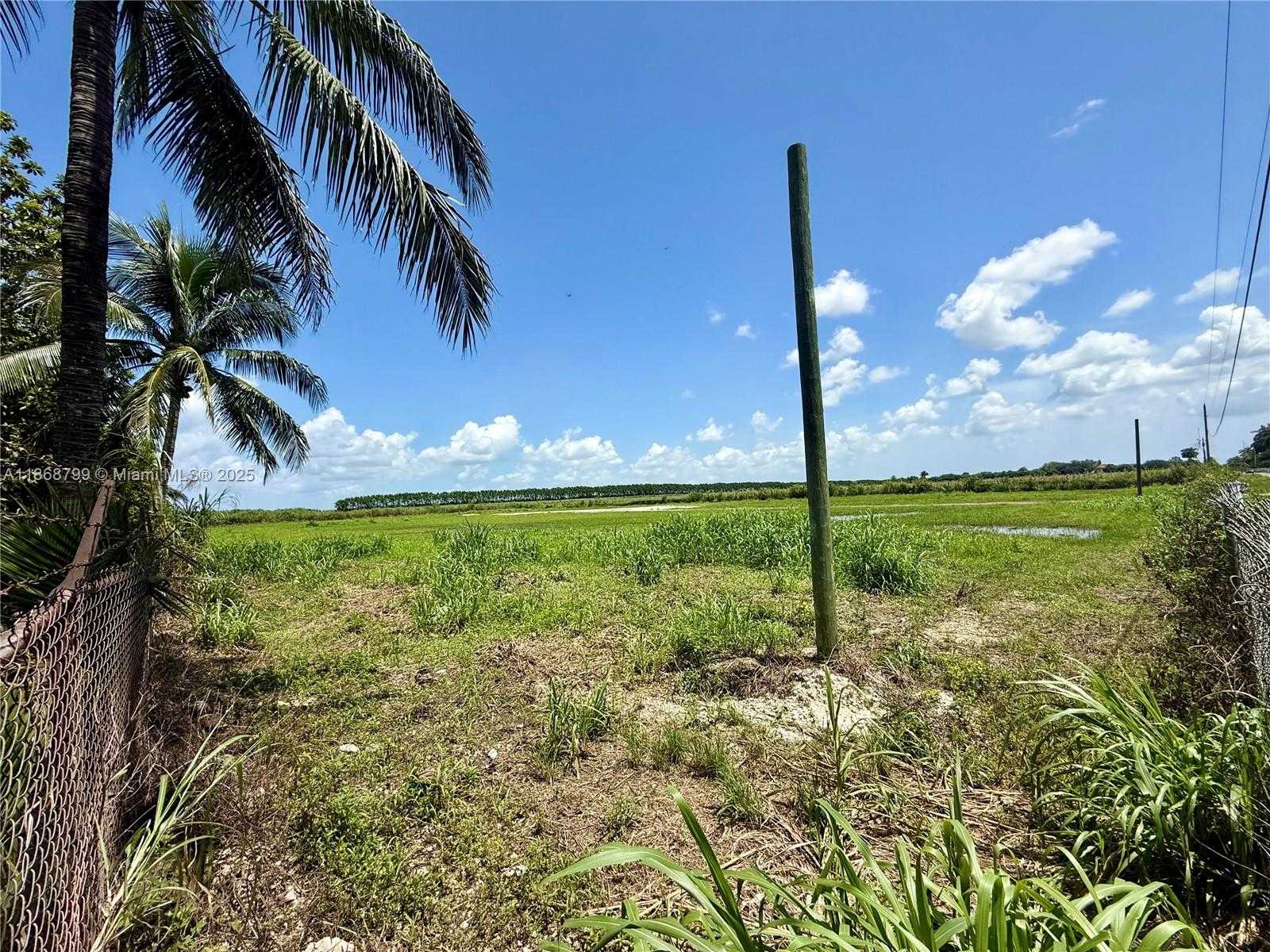 Small Image of 18269 SW 100th St, Miami, FL 33196, USA Number 6