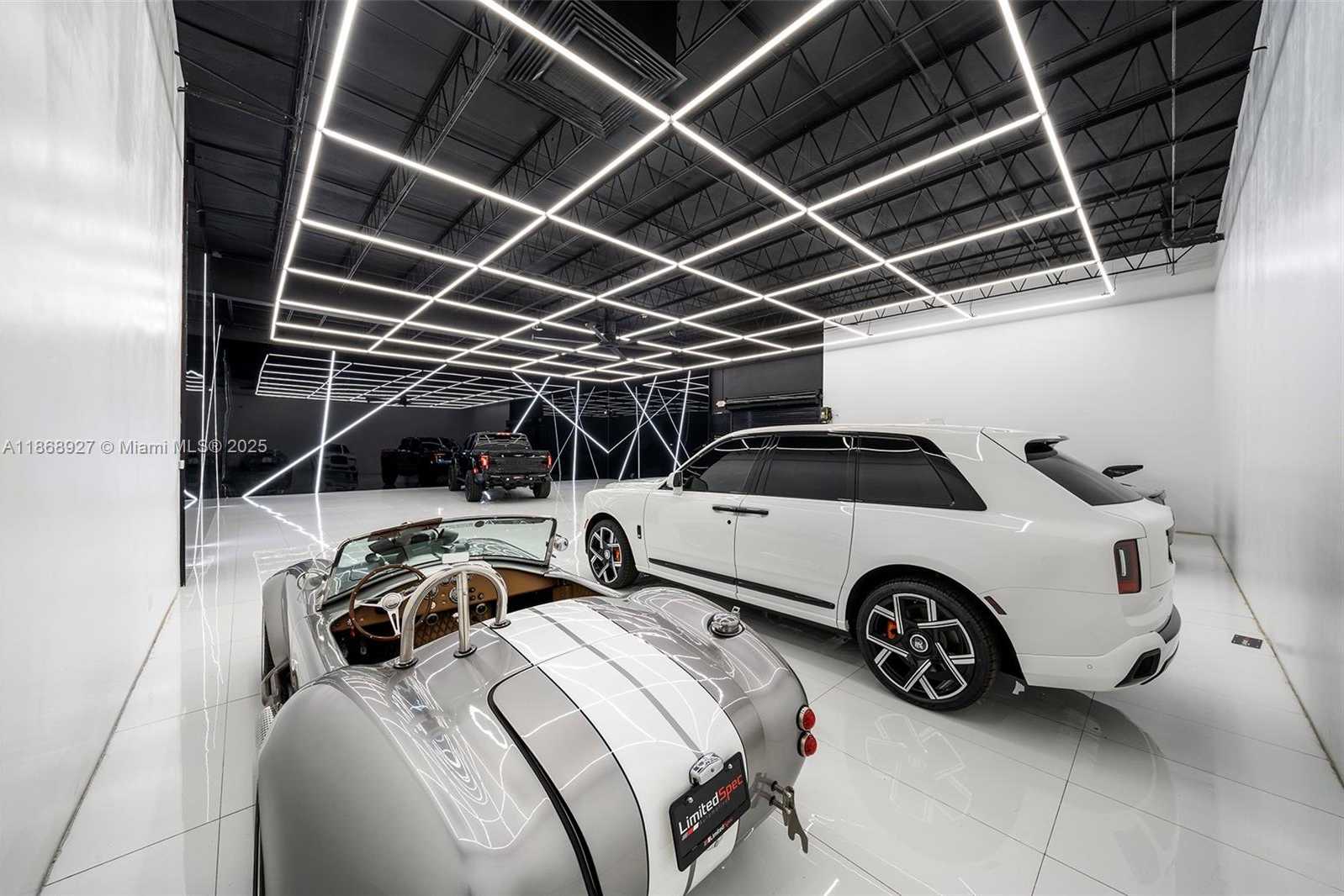 Small Image of 8700 NORTH WEST 7TH AVE, Miami Number 10