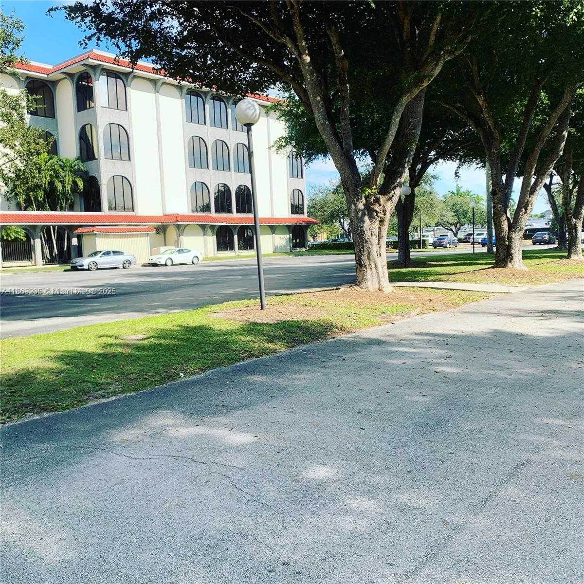 Small Image of 15600 SOUTH WEST 15600 SW 288 ST #310, Homestead Number 14