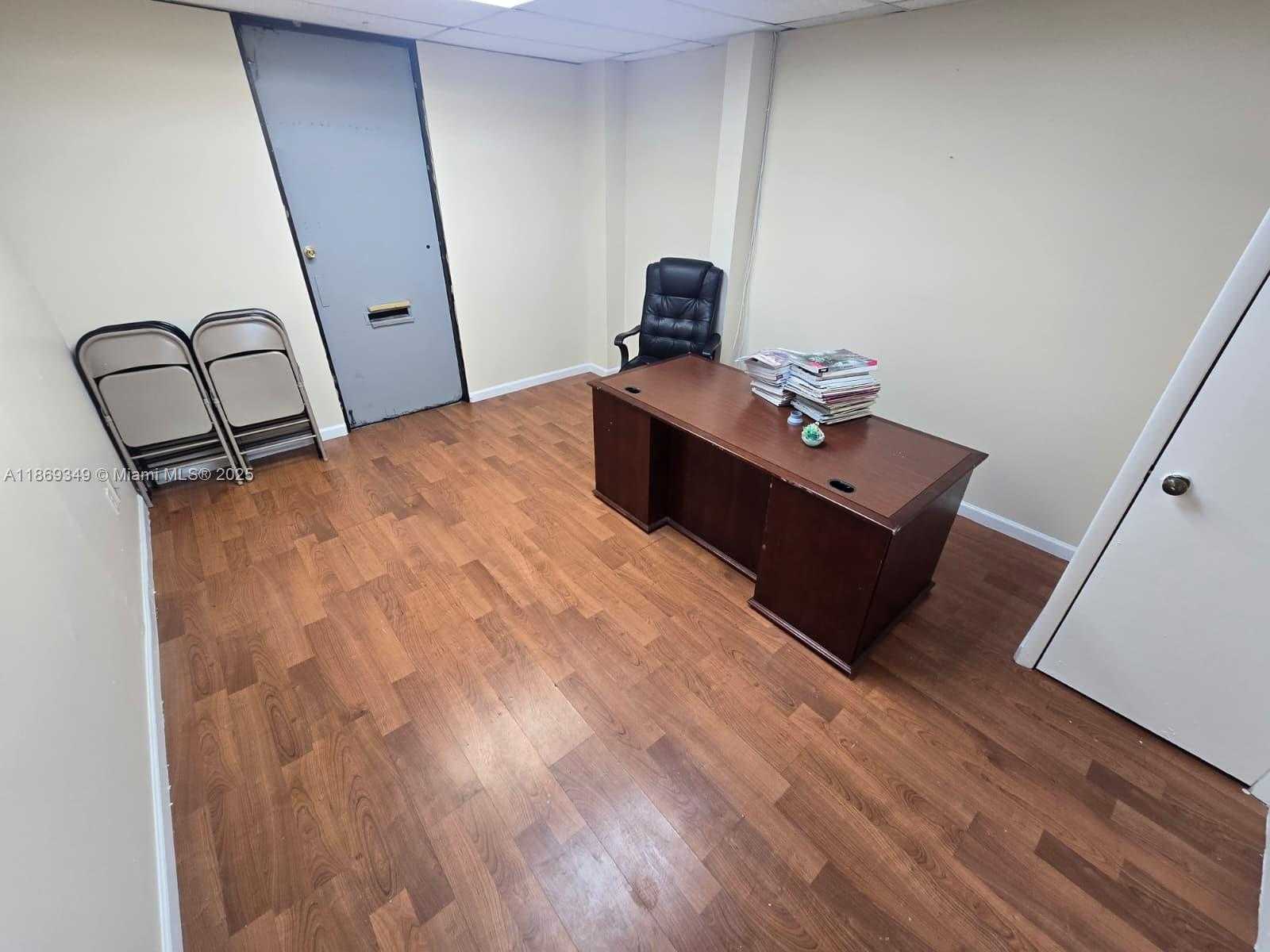 Small Image of 2501 NORTH STATE ROAD 7 #208, Margate Number 3
