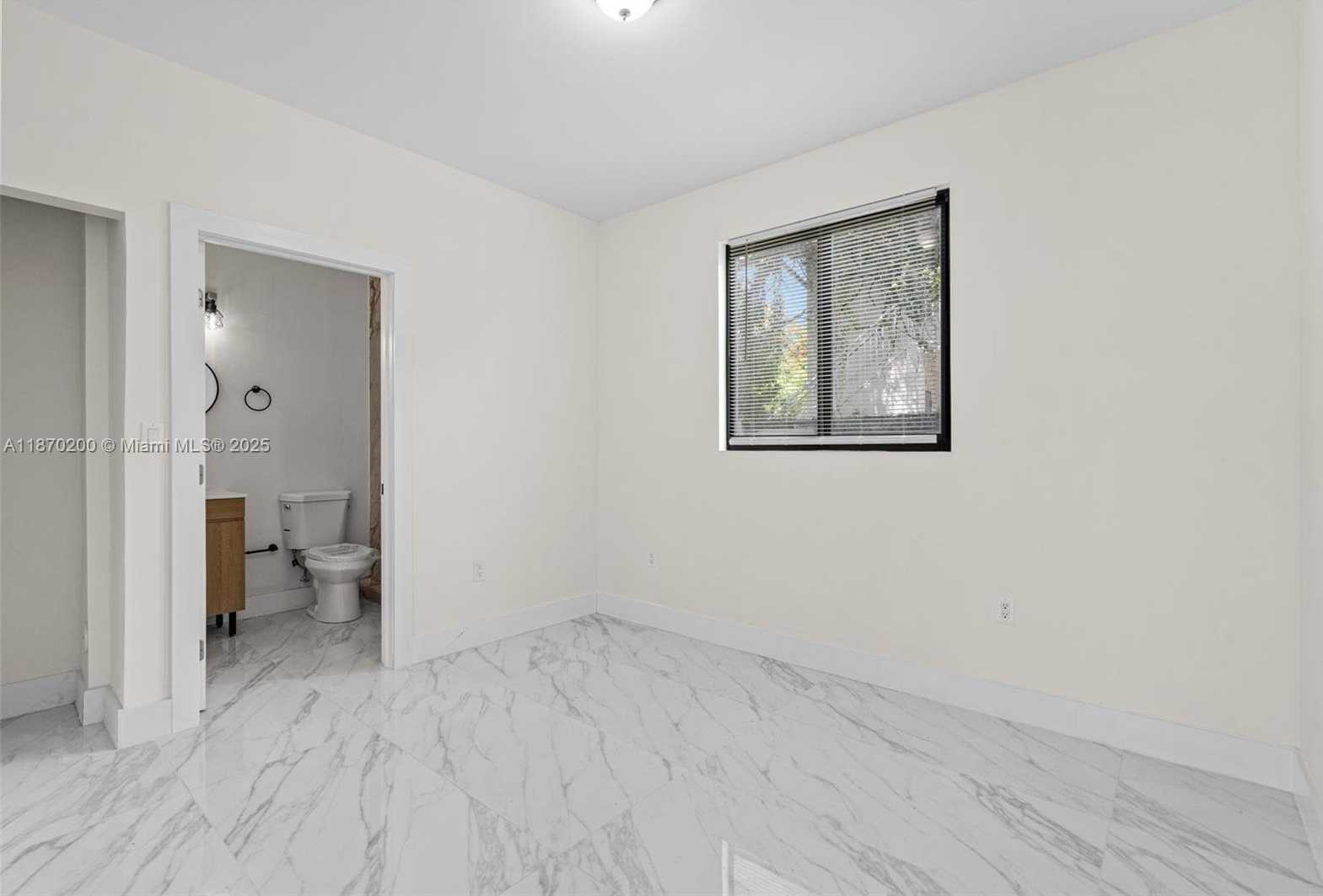 Small Image of 742 NORTH WEST 70TH ST, Miami Number 15