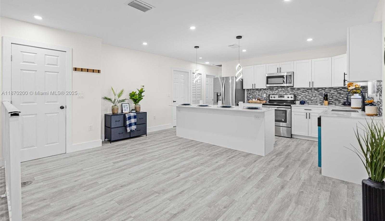 Small Image of 742 NORTH WEST 70TH ST, Miami Number 22