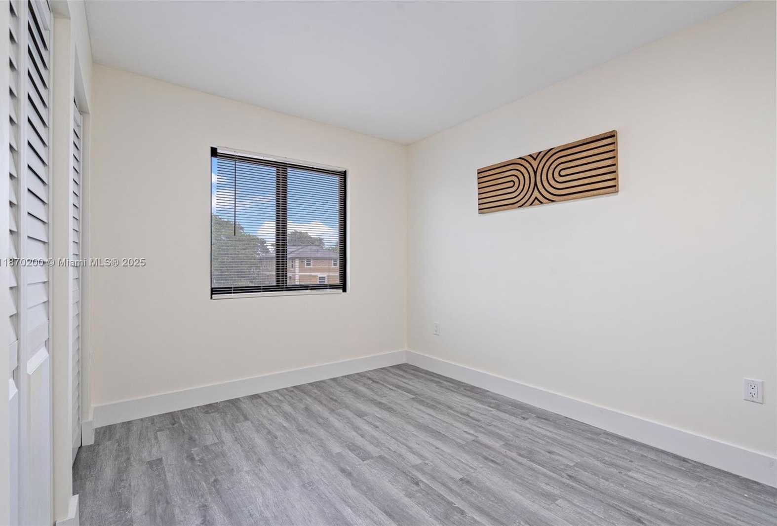 Small Image of 742 NORTH WEST 70TH ST, Miami Number 32